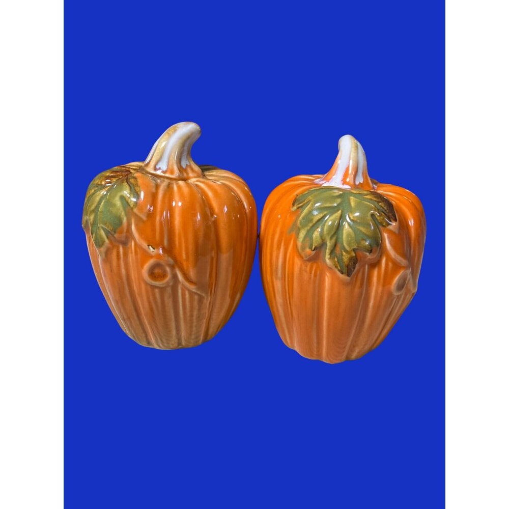 Thanksgiving Fall Pumpkin Salt and Pepper Shaker Set